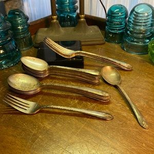 WM. Rogers & Son (IS) Exquisite Silverware